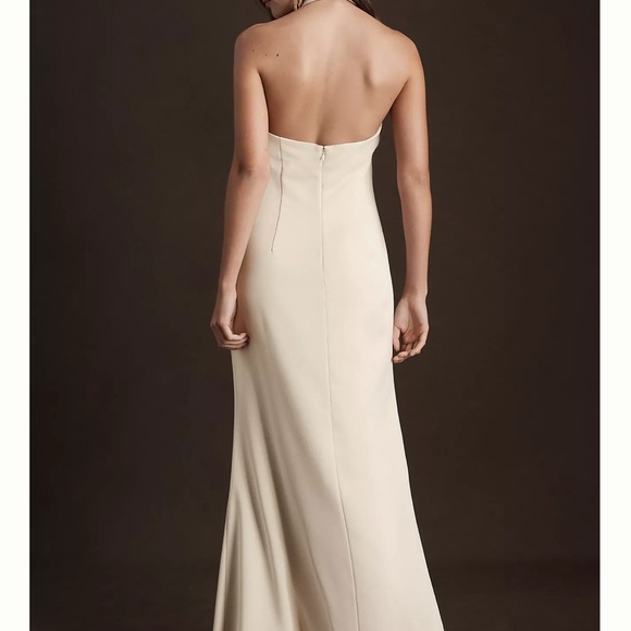 Long satin gown - Picture 3 of 4